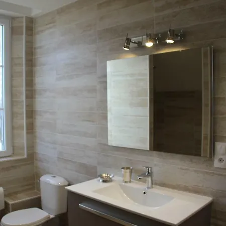 Couette-café Ferme De 3*